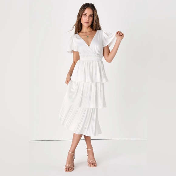 Lulus Dresses & Skirts - NWOT Ways of the Heart White Flutter Sleeve Tiered Midi Dress
